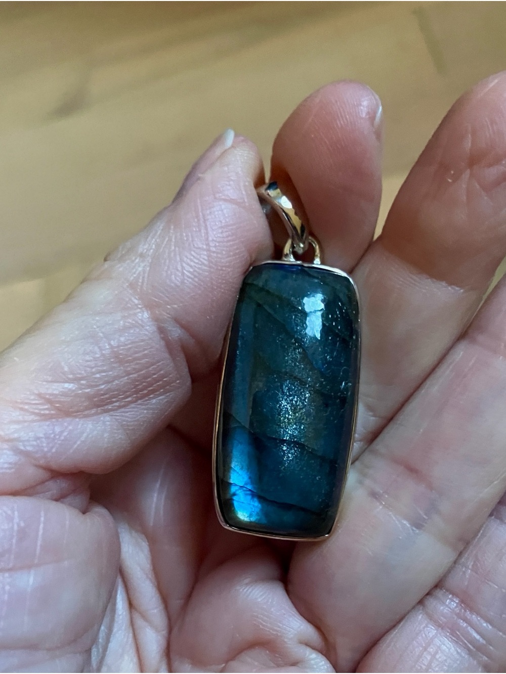 Sterling Silver Labradorite Pendant in Blue-Green